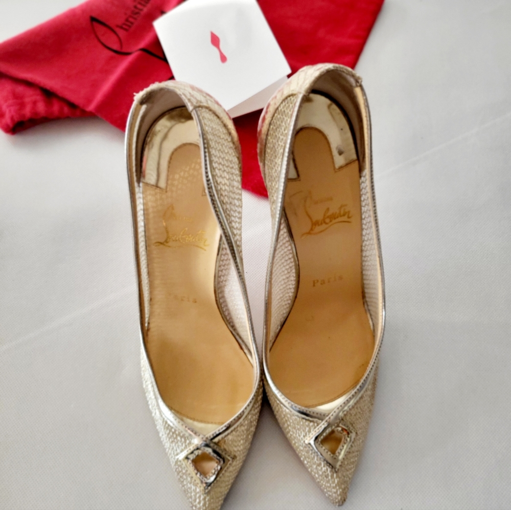 Gold Louboutin's on deck!